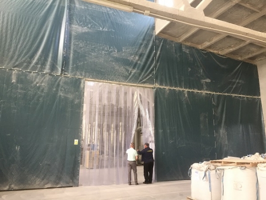 Separare hala cu cortina si perdea PVC Zeolites Rupea